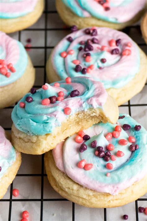 Cotton Candy Crumbl Cookies