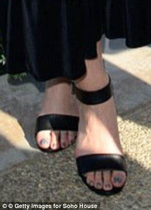 Wikifeet Ranks Celebrity Feet On Sexiness With Emma Watson On Top Daily Mail Online