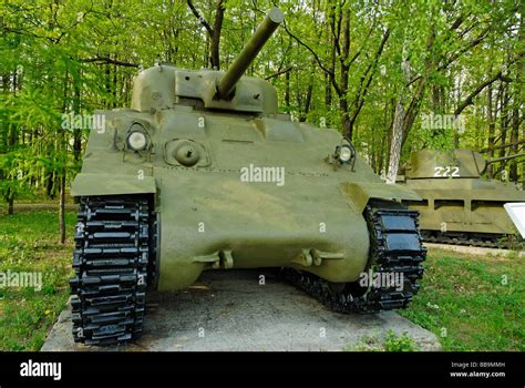 American Medium Tank M4 Sherman Stock Photo Alamy