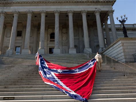 Confederate Flag Flying On South Carolina Capitol Grounds Provokes Anger After Charleston