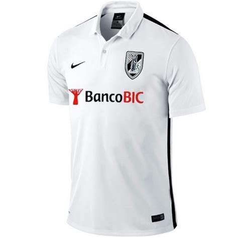 Vitória sport clube, commonly known as vitória de guimarães, is a portuguese professional football club based in guimarães that competes in. Vitória Guimarães Home football shirt 2015/16 - Nike ...