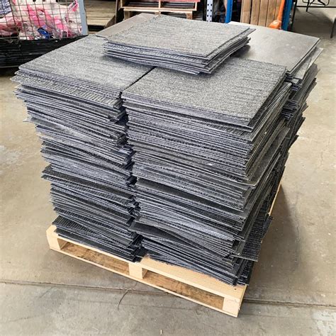 Large Lot Of Square Carpet Tiles Lot 1127283 Allbids