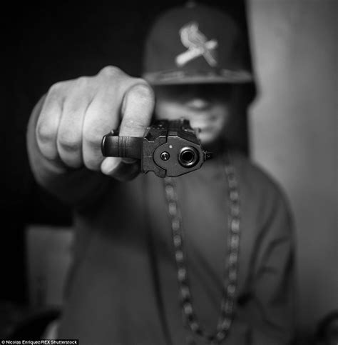 Nicolas Enriquezs Photographs Show Inside The Latin Kings Gang Daily