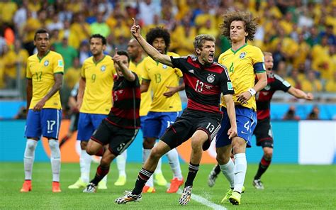 Оскар принял проникающую передачу и, обойдя соперника послал мяч в сетку мимо выскочившего нойера! World Cup 2014: Brazil v Germany the most tweeted about ...
