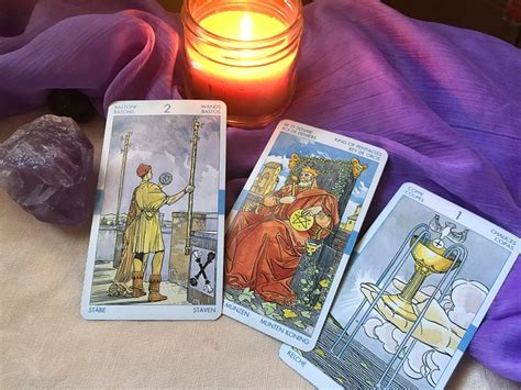 What Tarot Card Means That Someone Loves You