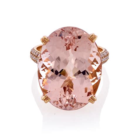 Barkev's morganite engagement rings are both fresh and unique. 18ct Rose Gold Morganite and Diamond Ring | Cerrone