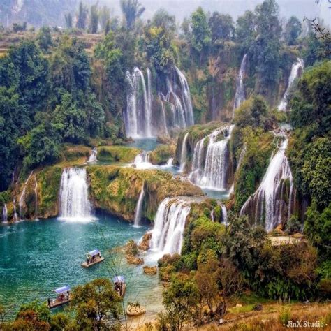 guangxi-detian-transnational-waterfall-scenic-scenic,-guangxi,-places-to-travel
