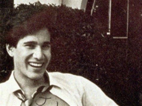 This is the question that the the episode contrasts cunanan's youth with gianni versace's childhood, showing how the fashion. 10 Murderers Who Used Their Genius IQs For Evil - Listverse