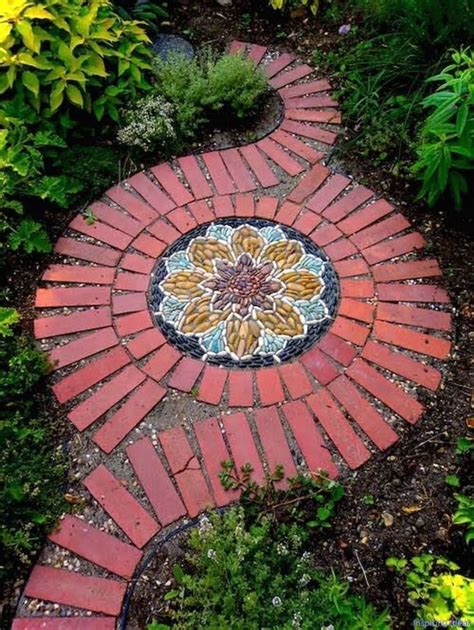 17 Extraordinary Mosaic Garden Path Design Ideas To Your Garden