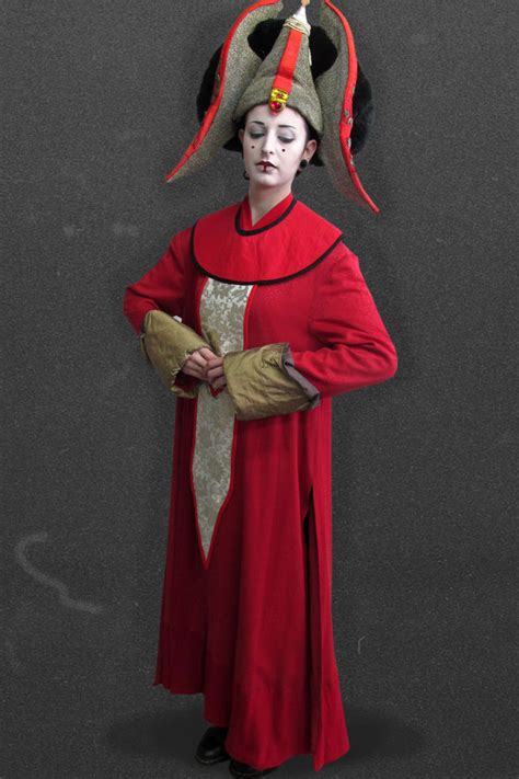 Star Wars Queen Amidala First Scene Nzs Largest Prop And Costume