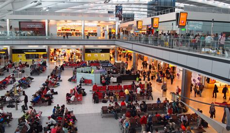Samsung Marketing Wins Again Brands Busy Heathrow Terminal Terminal