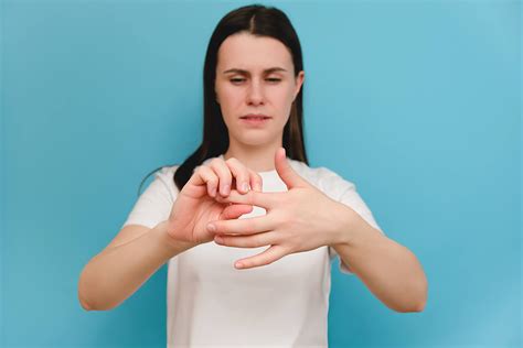 Entorse Du Doigt Comment La Reconna Tre Et La Soigner