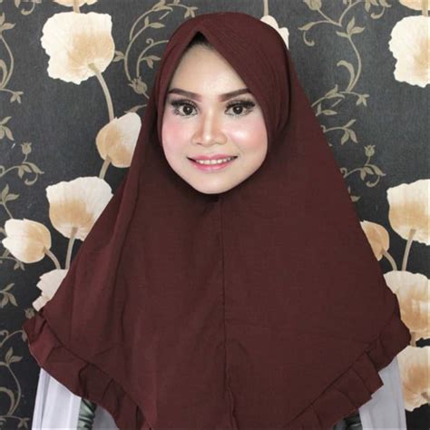 32 Gaya Terbaru Hijab Coklat Model Hijab