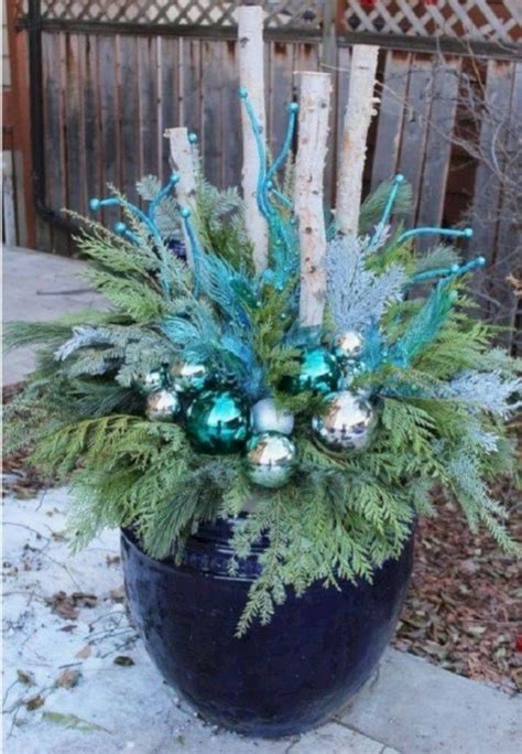 56 Colorful Winter Planters For Your Outdoor Decorations ~ Matchness