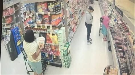 Caught On Camera Woman Steals Wallet From Elderly Victims Purse In California Supermarket