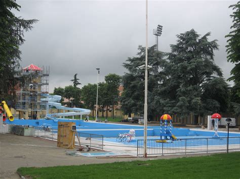 Caseoltrepo.it) prestigiosa villa indipendente con piscina in vendita a voghera, capitale. Home - Voghera Sei Tu - notizie in tempo reale da Voghera ...