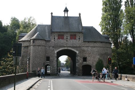 2 23% for kaa gent. Brugge: Stadswandeling poorten