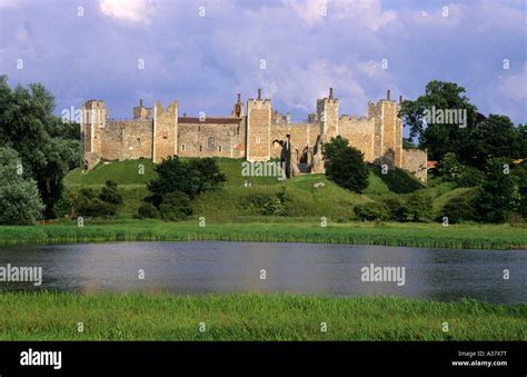 Framlingham Castle Suffolk East Anglia England Uk Lake Medieval