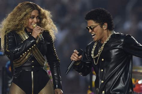 Bruno Mars Adele Was A Diva Working On All I Ask