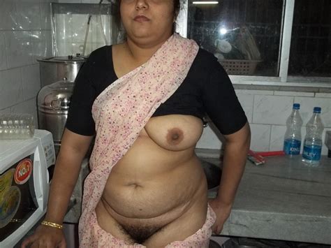 Porn Pics Mature Indian Aunty Posing Nude In Kitchen Indian Porn Photos