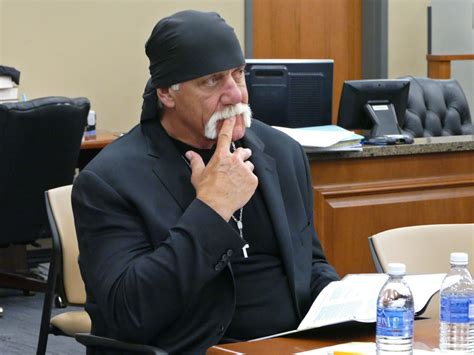 Hulk Hogan Takes Stand In His Sex Tape Lawsuit Against Gawker The New York Times Ph