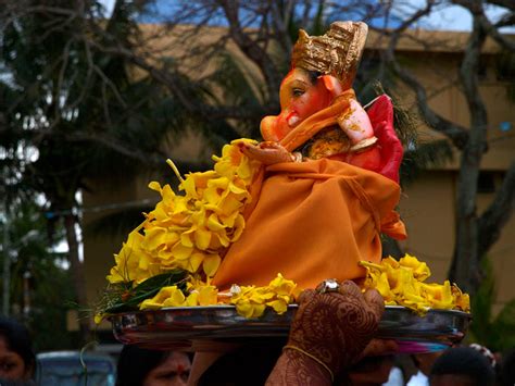 # ganesh sankashti chaturthi 2021 # 02 january 2021 rahukal # 02 january 2021 dishashool # 02 january 2021 shubh muhurat # 02 january 2021 chaukhadiya muhurat # aaj ka chaukhadiya muhurat # aaj ka panchang Ganesh Chaturthi Festival 2020 in Mauritius - Dates & Map