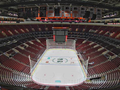 Flyers Season Opener: Sights & Sounds in an Empty Wells Fargo Center