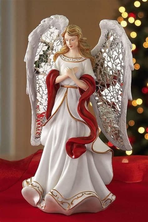 Lovely Christmas Angel With Mosiac Mirrored Wings Figurine New