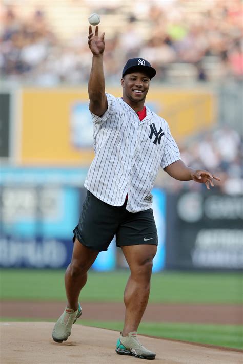 Saquon Barkley Throws Out First Pitch At Yankees Game Tries To Recruit