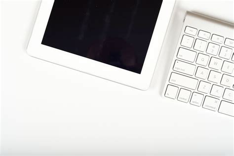 In the finder sidebar on your mac, select your ipad. How to Connect a Wired Keyboard to Your iPad