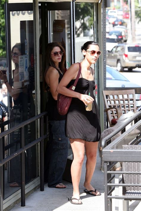 Nikki leaving Starbucks - Alice & Rosalie Photo (7221423) - Fanpop