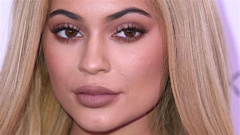 20 Celebs Who Look Amazing In Kylie Jenner’s Lipsticks Kylie Jenner Lipstick Kylie Jenner