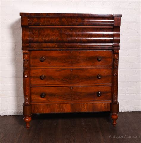 Scottish Flame Mahogany Ogee Chest Of Drawers Antiques Atlas