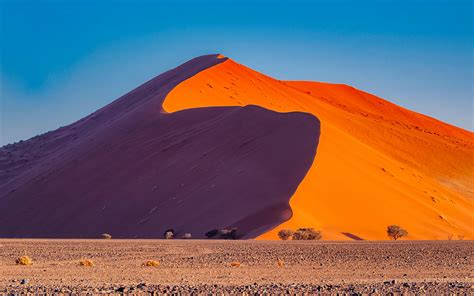 Sand Dune At Sossusvlei Namibia Photo Credit To Dimitri Simon 2560 X