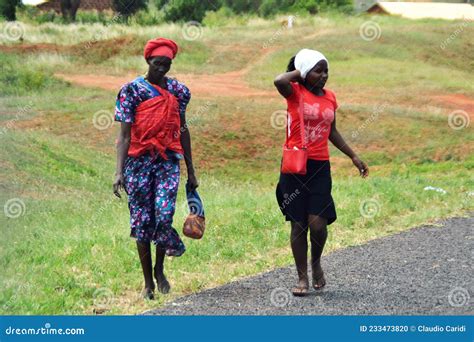 African Women Back To Their Houses In Mombasa Kenya Editorial Image