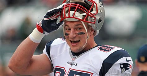 Rob Gronkowski Currently Has 69 Touchdowns & Averages 69 Yards Per Game 