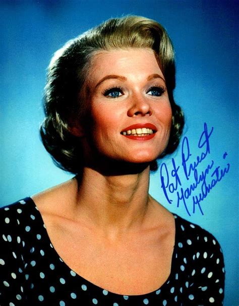 Pat Priest Marilyn Munster The Munsters Autographed X Photo The