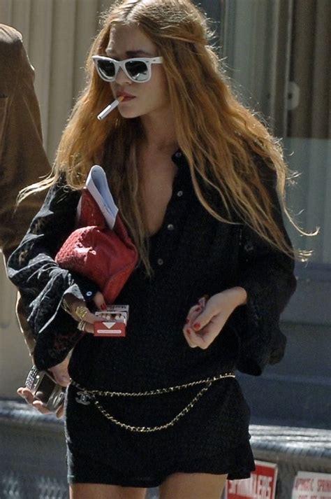 Taylor Russells Whore On Twitter This Photo Of Mary Kate Olsen Can