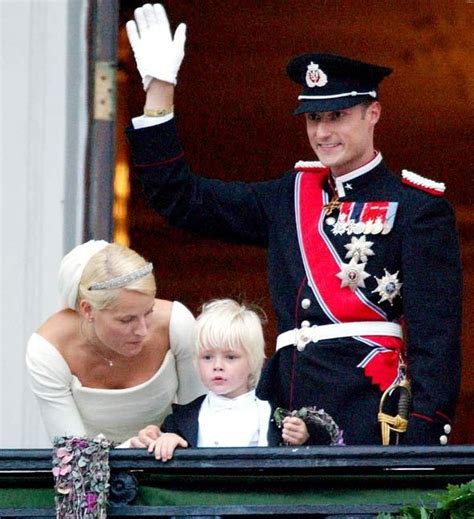 I never would have associated with mr. Príncipe heredero Haakon Magnus de Noruega & Srta Mette ...