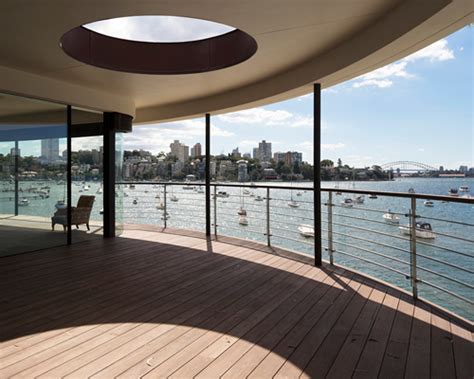 Luigi Rosselli Architects Revives Art Deco Harbor Front