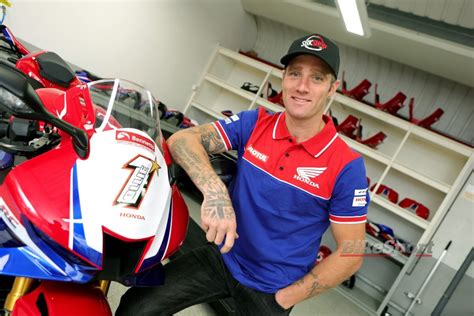 champion tommy bridewell joins honda for 2024 bsb title defence champion bikesport news