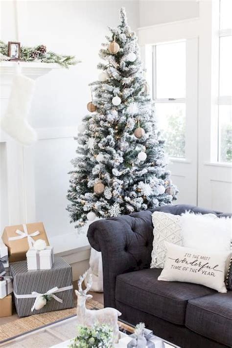 Festive decor ideas that maximize space. 60 Simple Christmas Living Room Decorations Ideas | Christmas living rooms, Flocked christmas ...