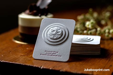 With more than 30 years of experience under our belts, we can do it all, including: Stunning 3D embossed business cards
