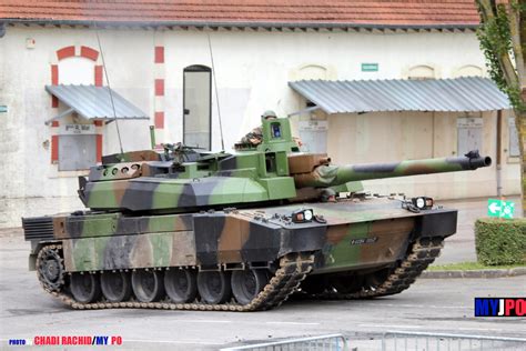 As a tank incorporating the products of the most recent technologies, it. 1RCH-7993 Leclerc | French Army Leclerc S2 of the 1er ...