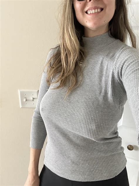 Turtleneck and no bra day :) : r/braless