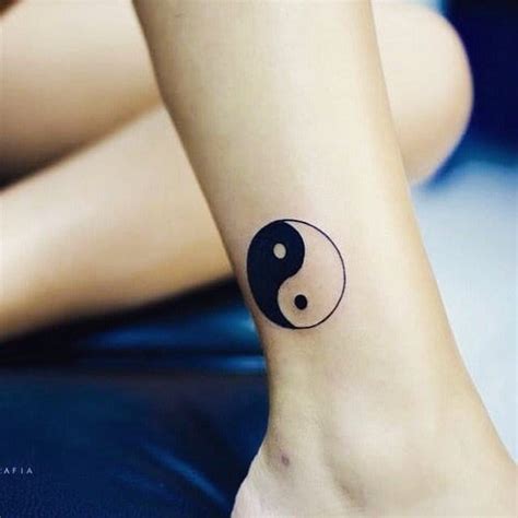 the best yin yang tattoo meaning and design ideas yin yang tattoos ying yang tattoo tattoos