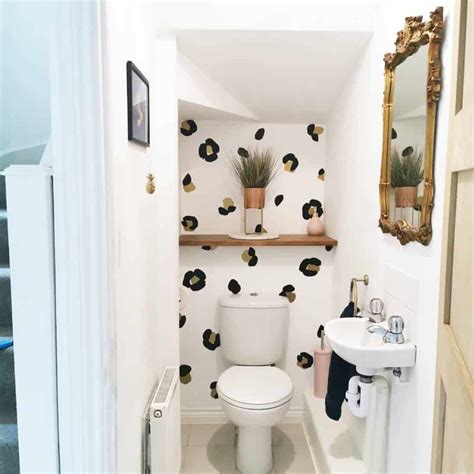 72 Small Powder Room Ideas For Style And Function In 2024