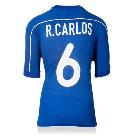 His jersey number is 3. Roberto Carlos Volta Assinado Brasil 2000-02 Away Camisa ...