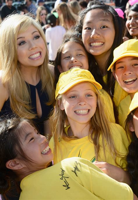 Lunes, 14 de octubre de 2013. Jennette McCurdy - 2013 Kids Choice Awards -17 | GotCeleb