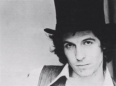 Abbiamo scelto 12 dei suoi brani migliori. Le 10 canzoni più belle di Rino Gaetano | Giornalettismo